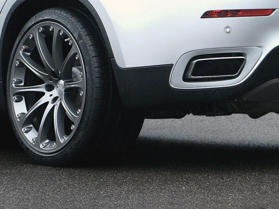  BMW X6 Aerodynamic Kit by Hartge 2009 года  (фото 4 из 12)